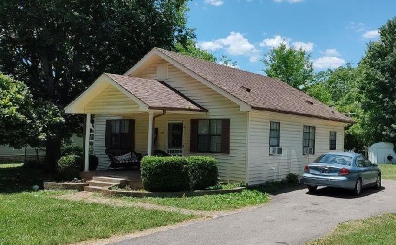 118 VICKERS AVE Watertown, TN 37184