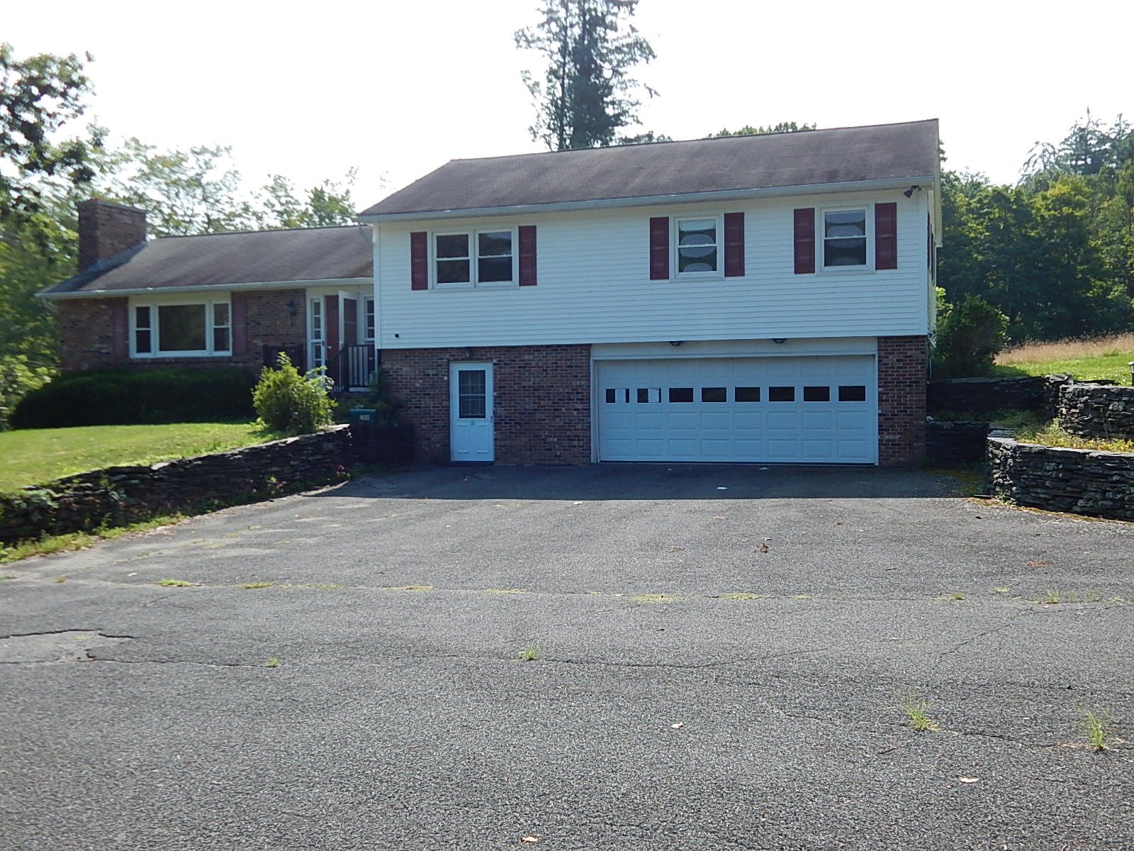 288 Truce Rd Conway, MA 01341