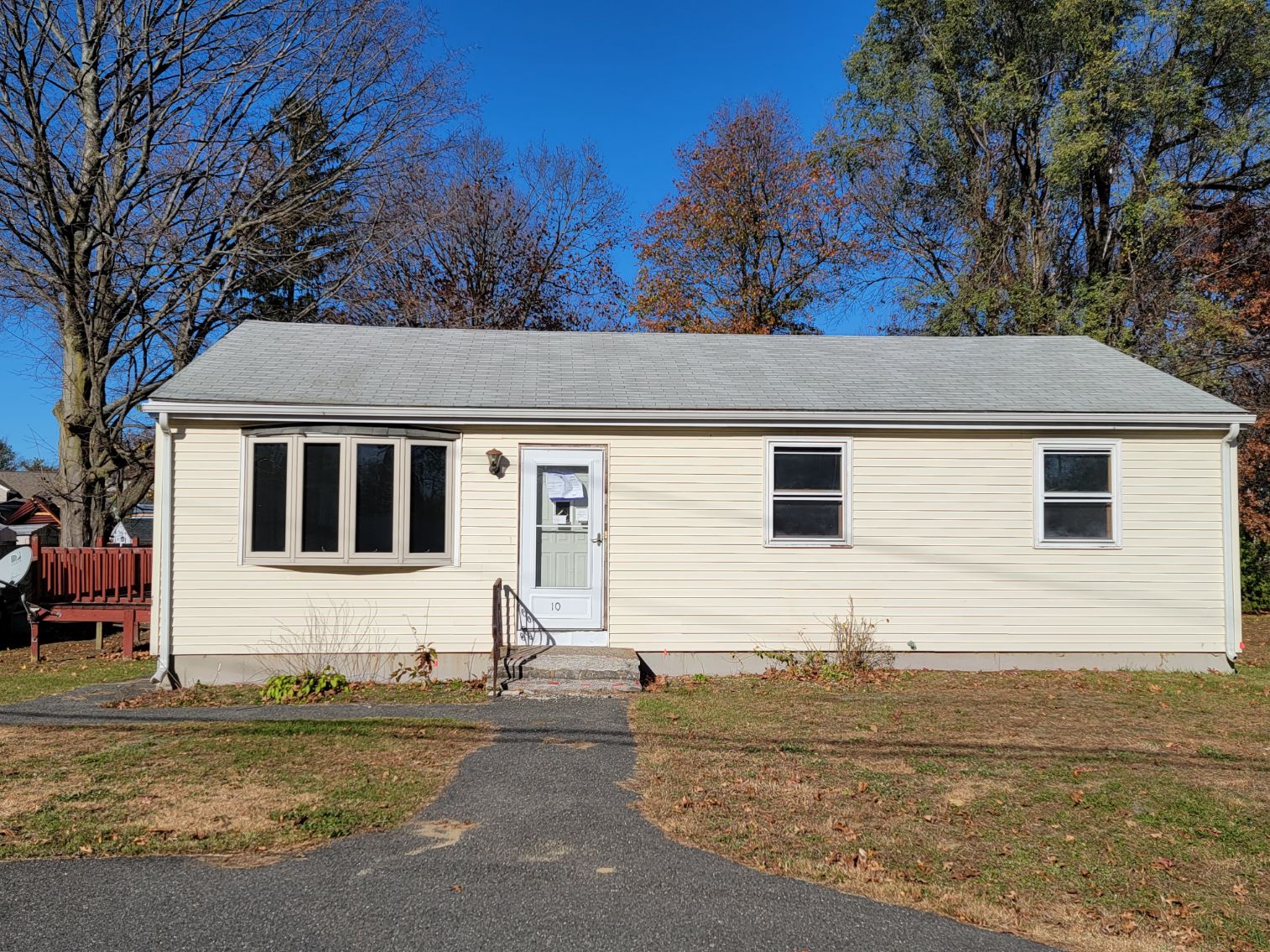 10 Rollins St Springfield, MA 01109