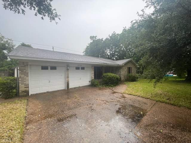 9705 Dulcimer St Houston, TX 77051