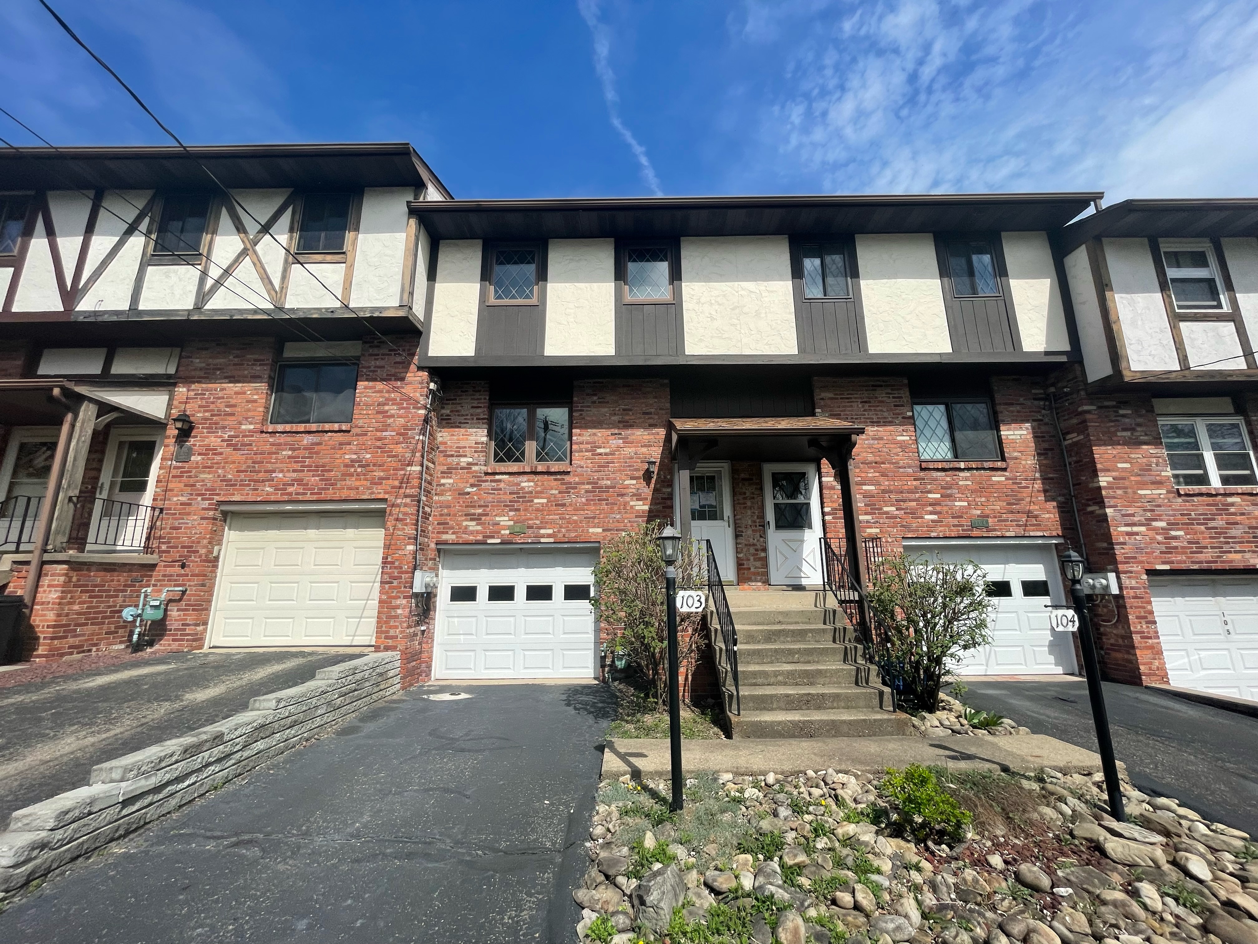 103 Andover Court West Mifflin, PA 15122