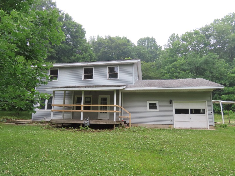 6958 N Kalorama Rd Leesburg, IN 46538