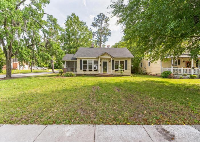 326 E GODBOLD ST Marion, SC 29571