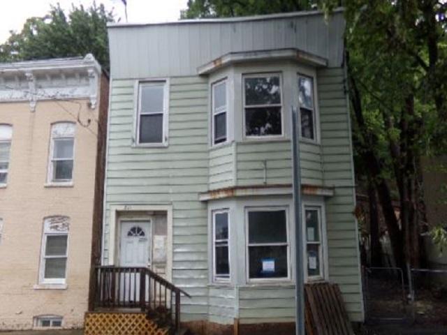 208 HILL ST Troy, NY 12180