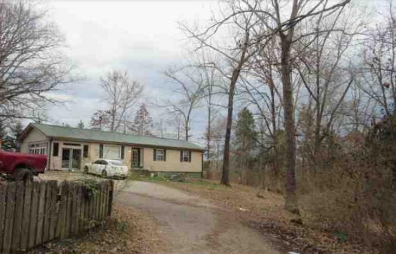 148 MASON ST Madisonville, TN 37354