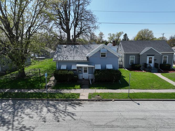 1621 W 17TH ST Davenport, IA 52804