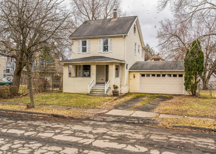 318 SYLVESTER PL Elmira, NY 14904