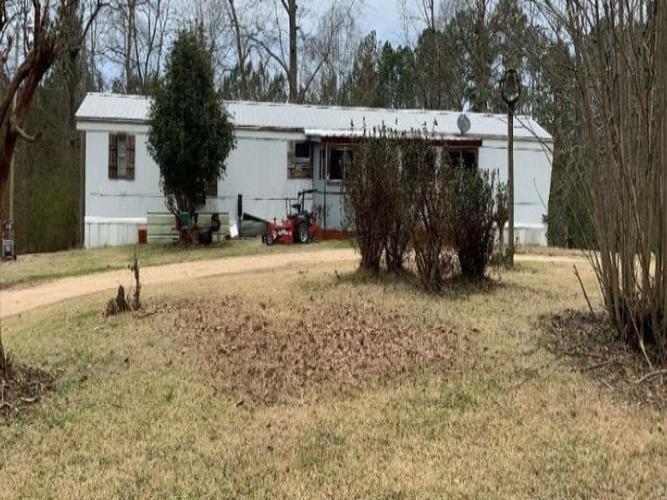 11 DEES HOME RD Laurel, MS 39443