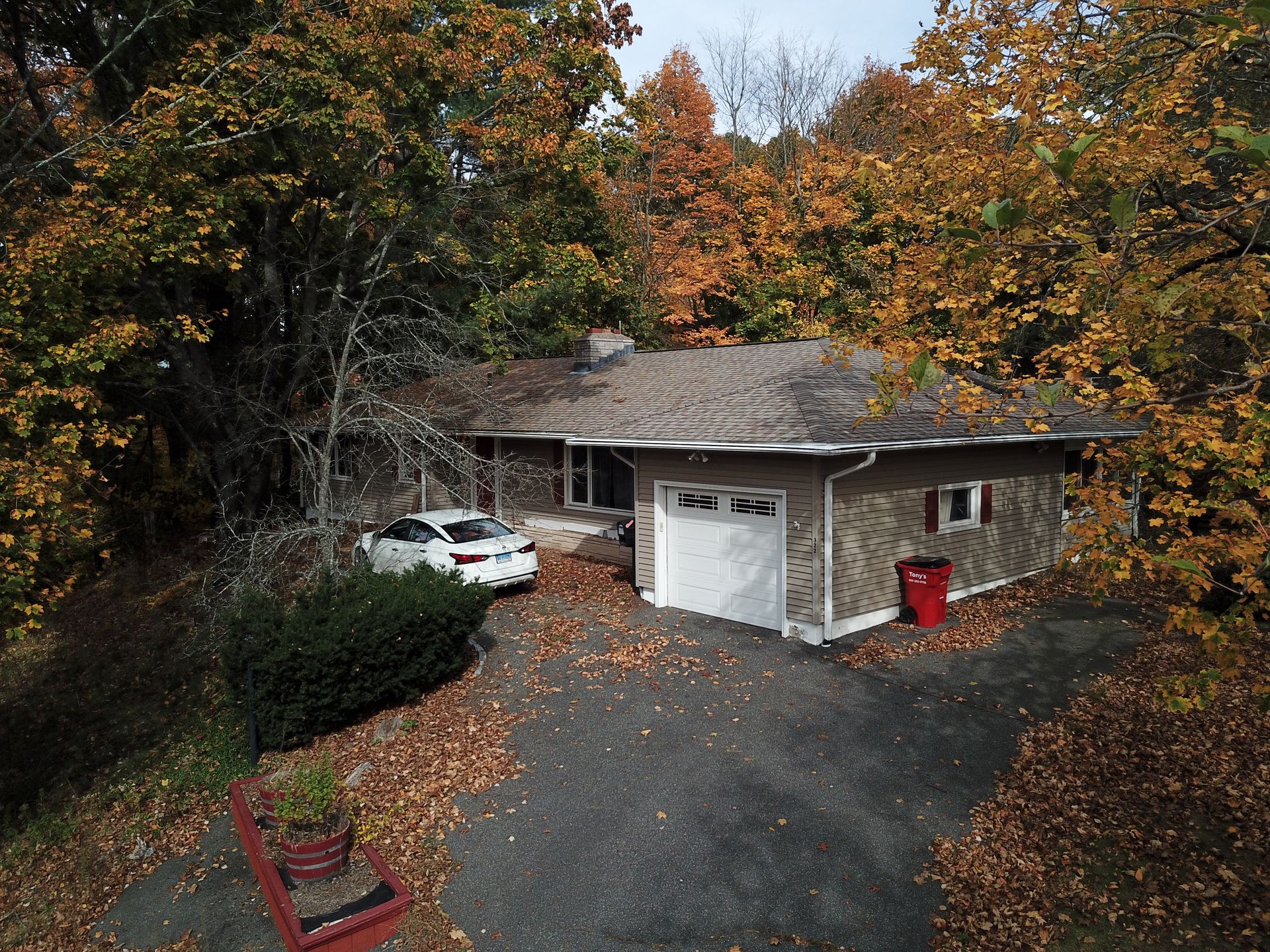 322 LYDALE PL Meriden, CT 06450