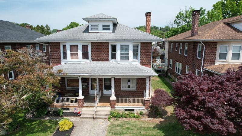 2227 SPRING ST Reading, PA 19609