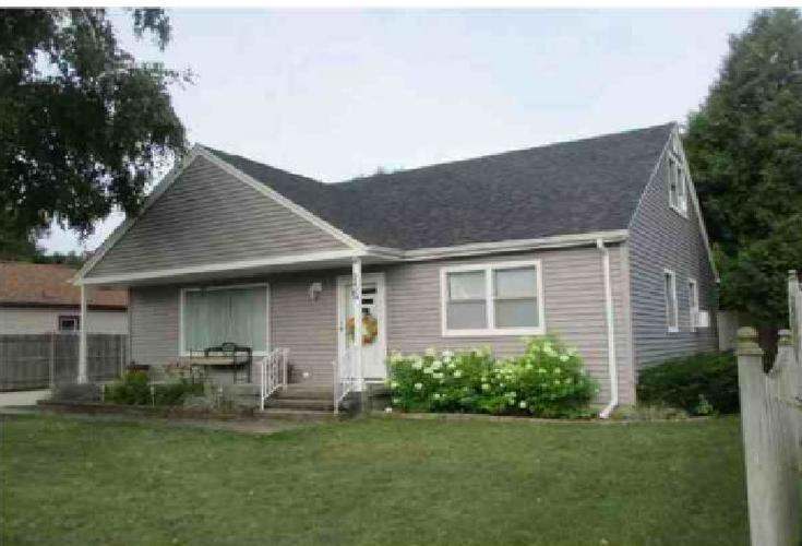 2428 S 18TH ST Manitowoc, WI 54220