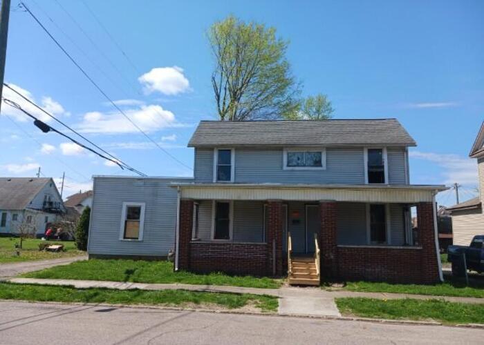 451 HENRIETTA AVE Logan, OH 43138