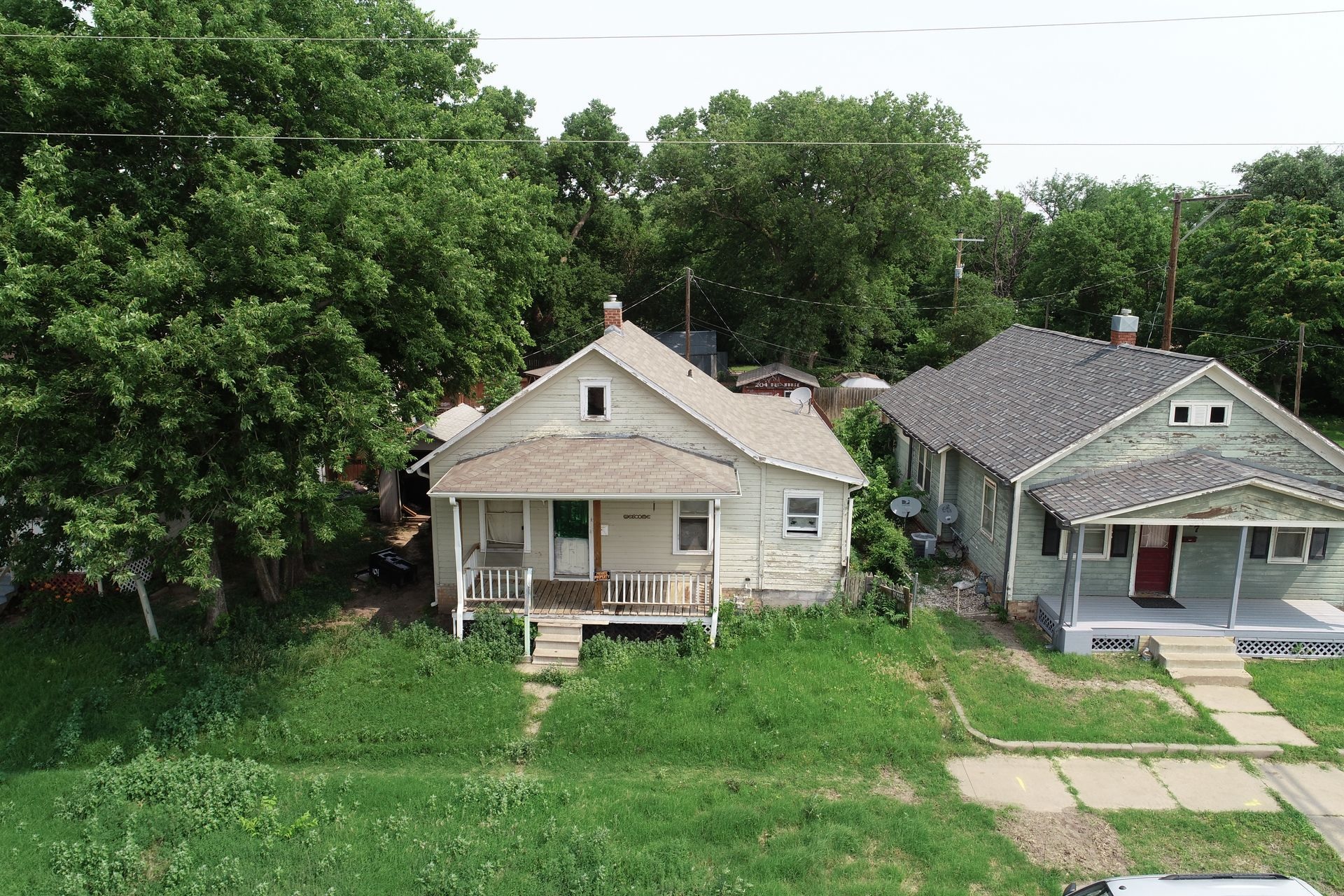 805 E ASH ST Salina, KS 67401