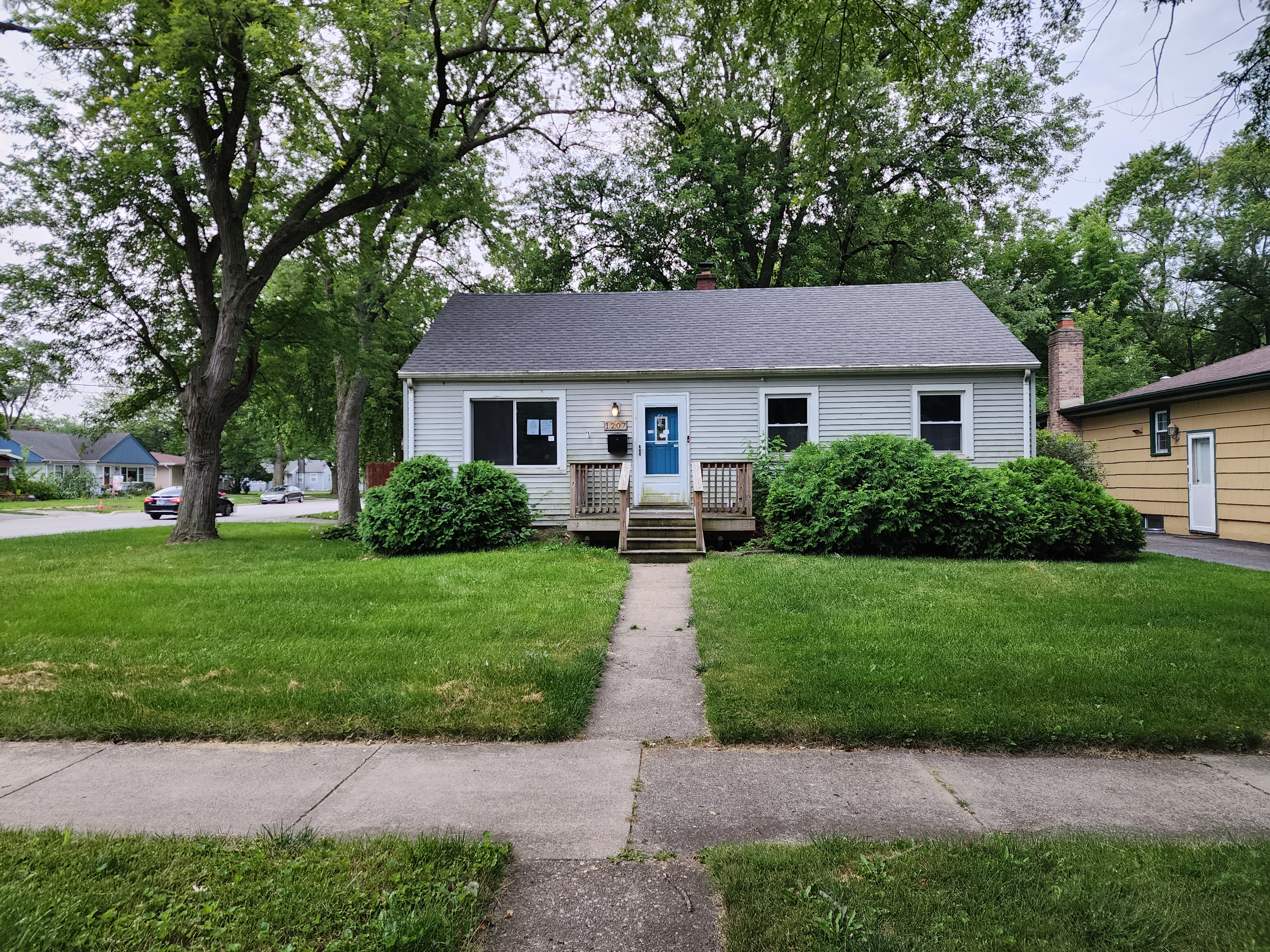 1207 Olive Rd Homewood, IL 60430