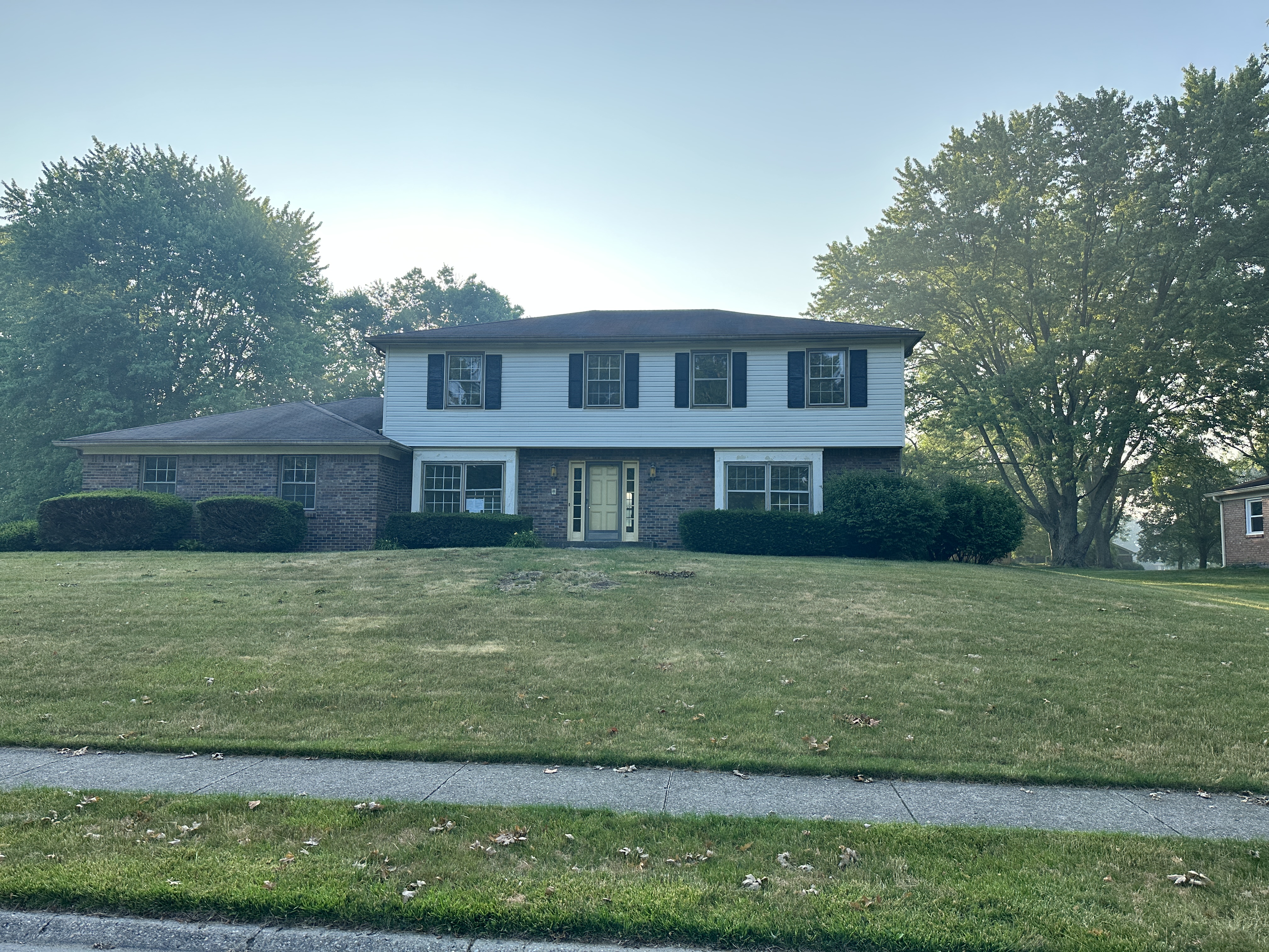 10831 Pleasantview Dr Carmel, IN 46033