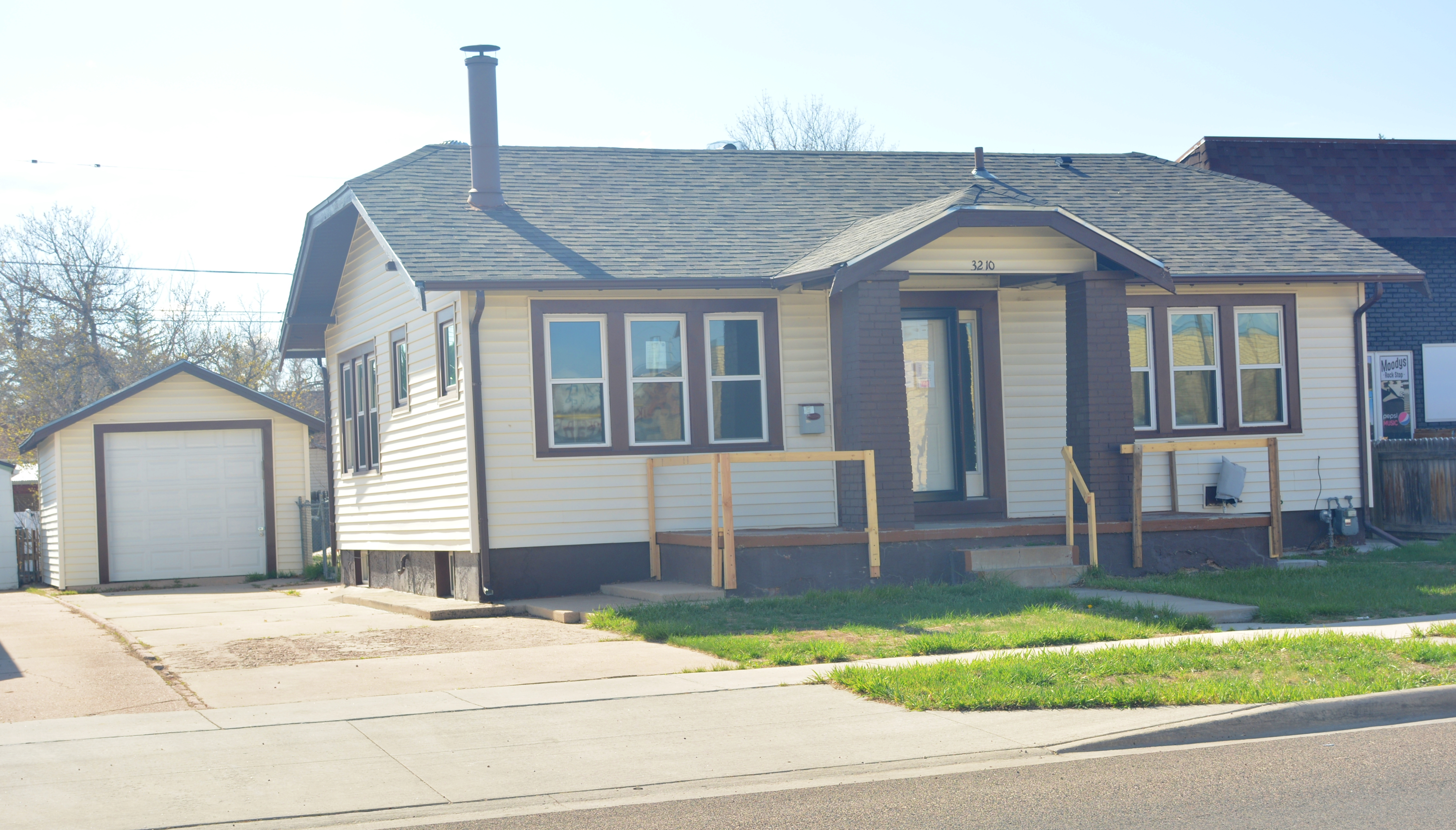 3210 Snyder Ave Cheyenne, WY 82001