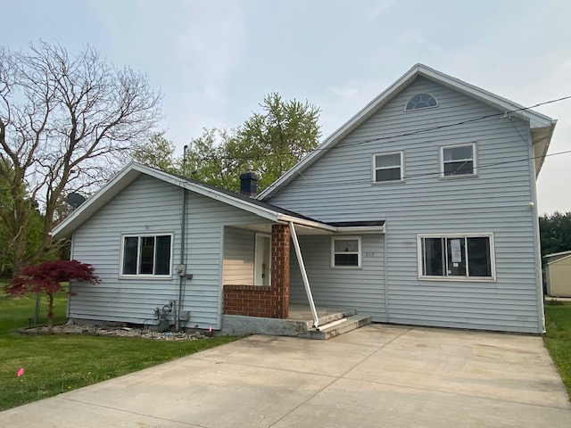 809 Lotus Dr Erie, MI 48133