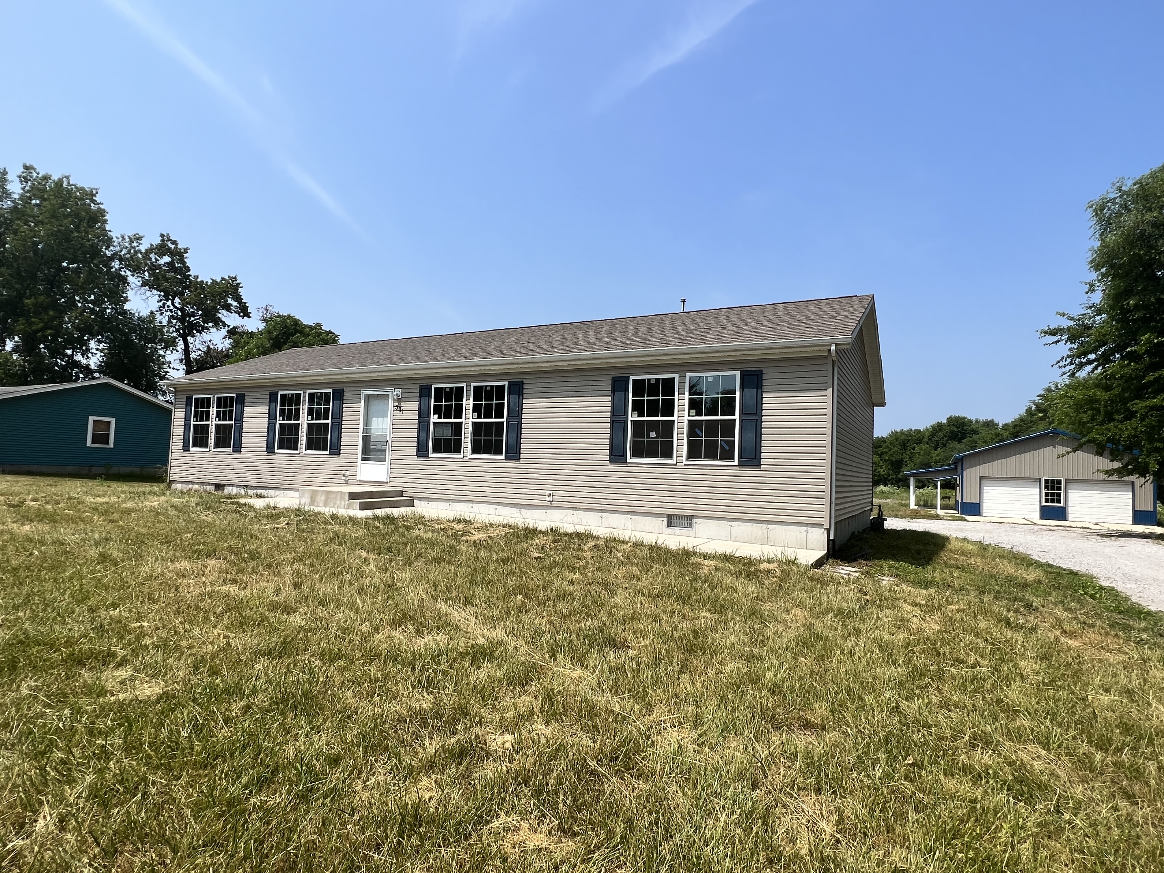 301 S Roosevelt Rd Knox, IN 46534
