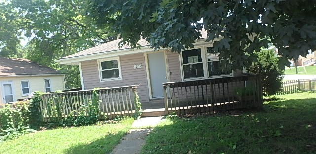 1205 Spruce St Leavenworth, KS 66048