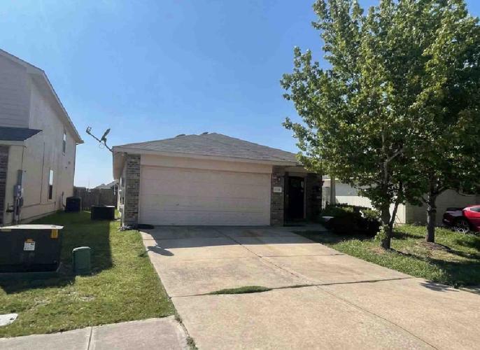 12728 SAINT MARY DR Manor, TX 78653