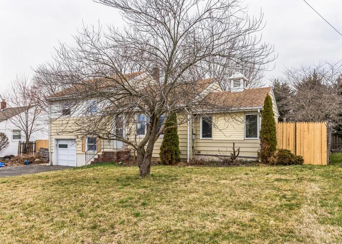 139 WASHINGTON Milltown, NJ 08850