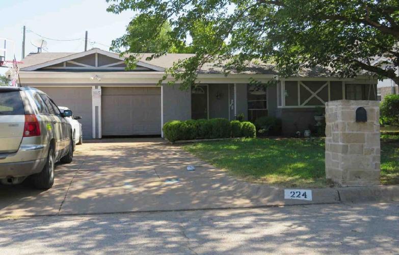 224 CHEVY CHASE DR Fort Worth, TX 76134
