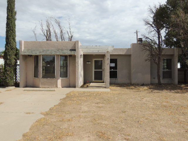306 Russell St Carlsbad, NM 88220