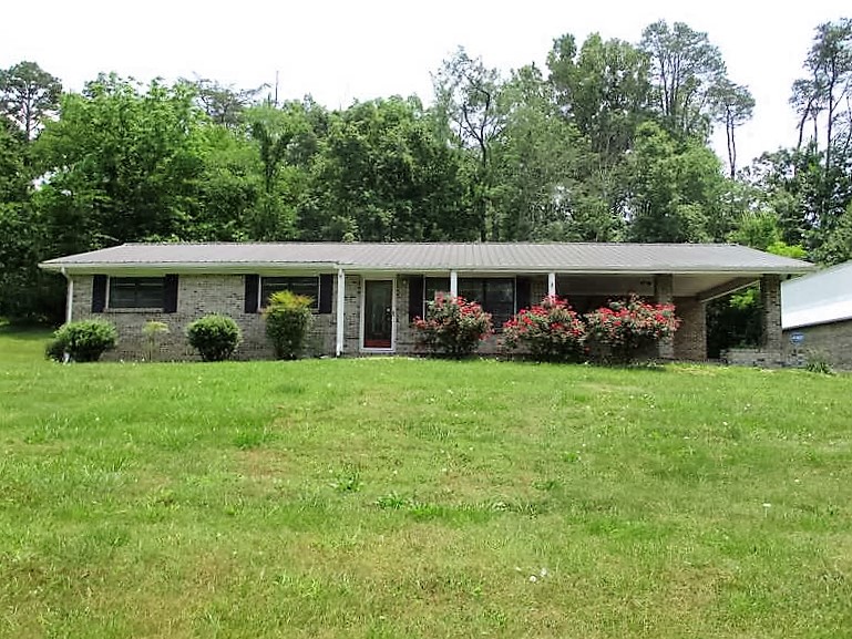 3948 Sweetwater Vonore Rd Sweetwater, TN 37874