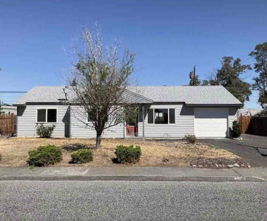 1221 Mitchell Ave Moses Lake, WA 98837