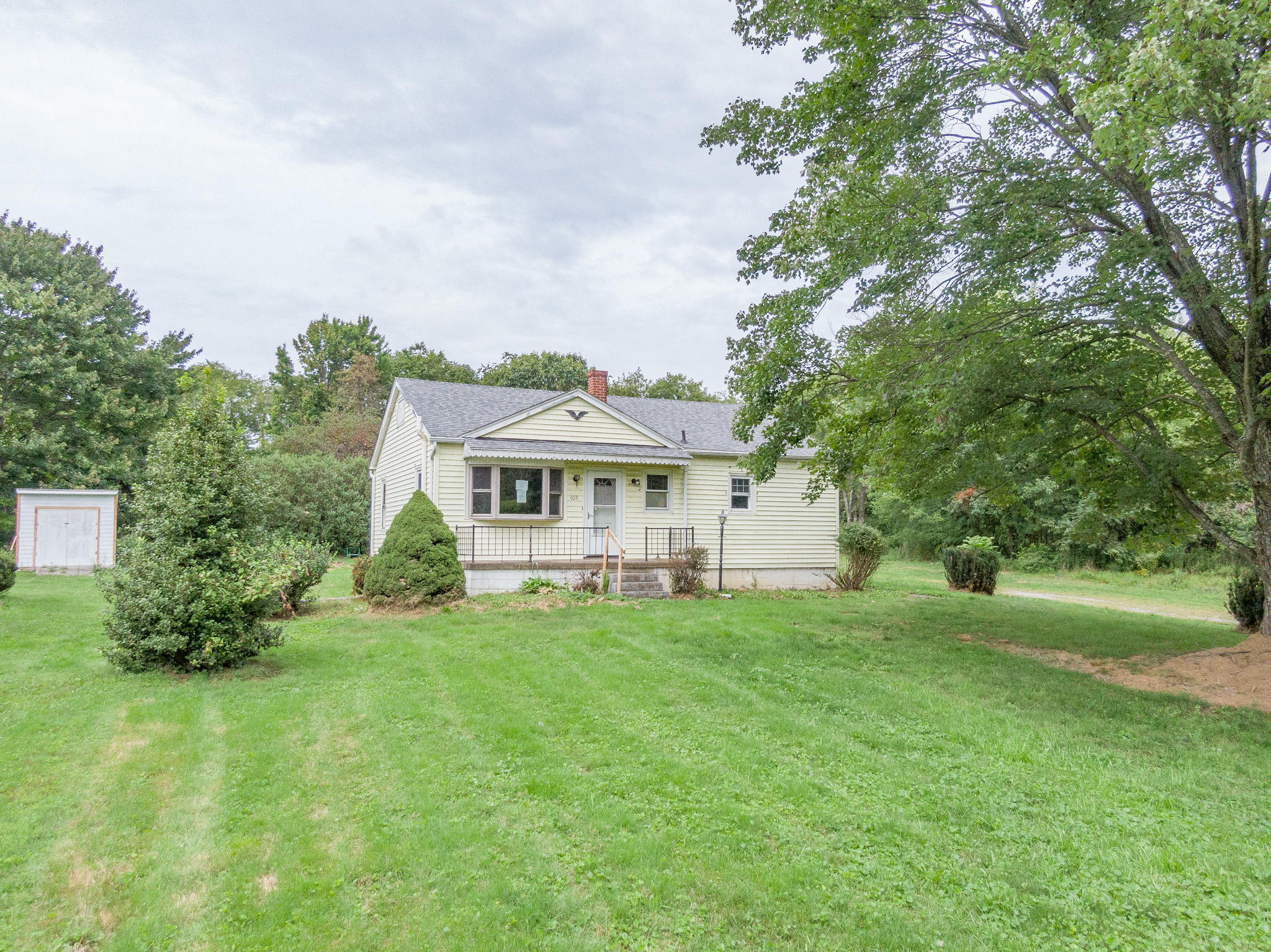 109 Ivans Lane Tarentum, PA 15084