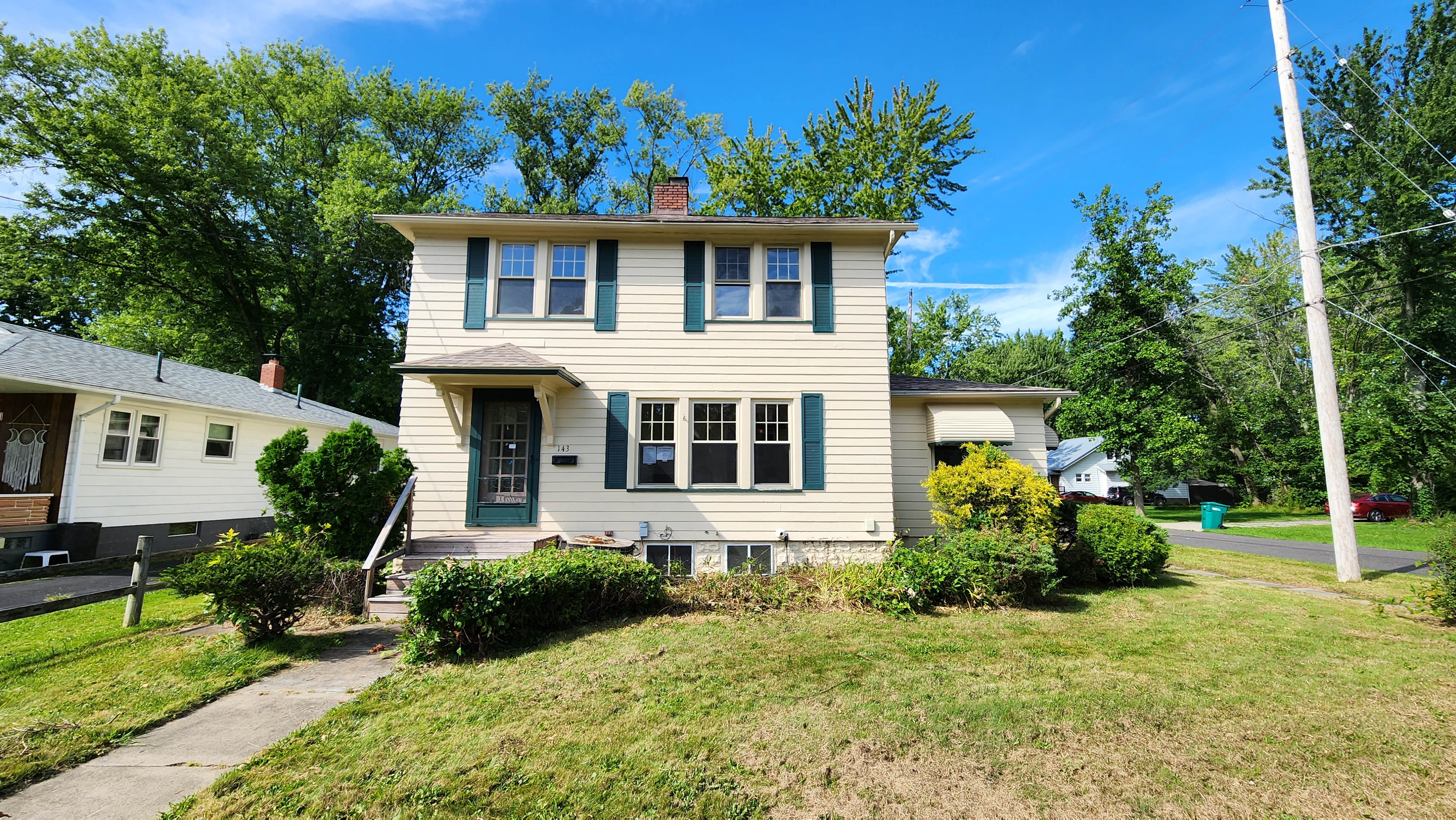 143 Elm Street Geneva, OH 44041