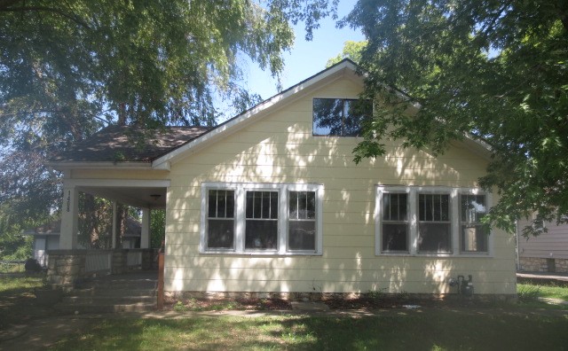 1408 Spruce St Leavenworth, KS 66048