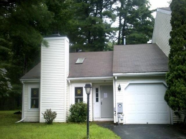 19 OLD MILL LN Queensbury, NY 12804