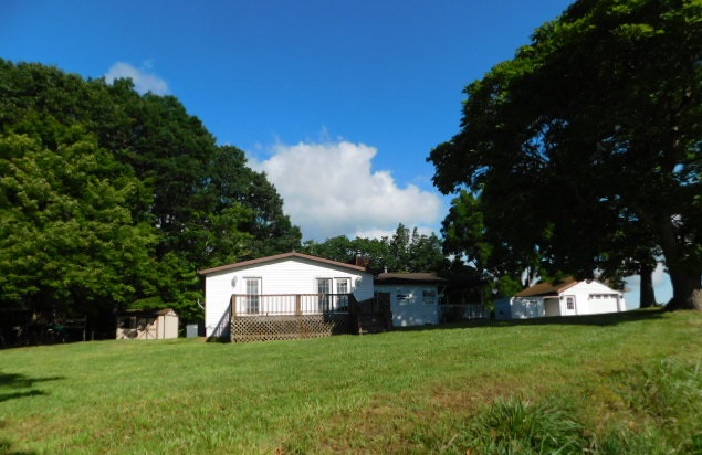 2955 Orchard Road Ballard, WV 24918