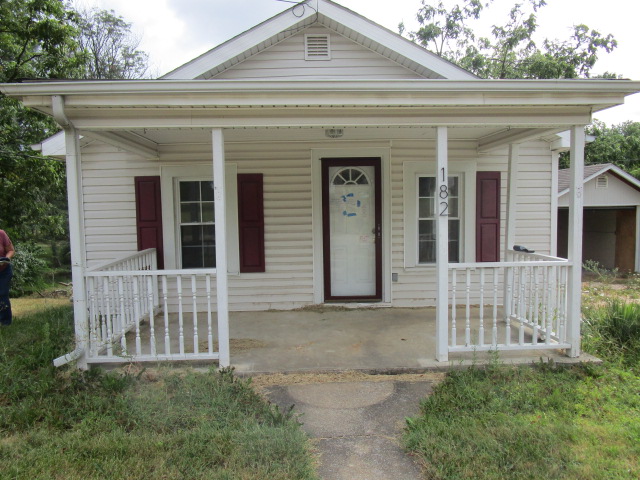 182 Draft Ave Stuarts Draft, VA 24477