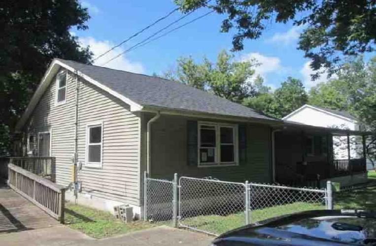 407 NEWTON ST Midway, KY 40347