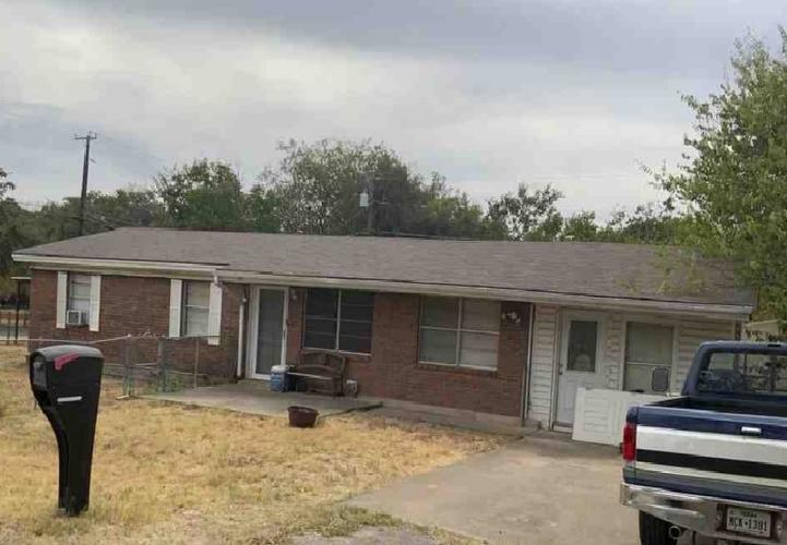 201 W DALE AVE Nolanville, TX 76559