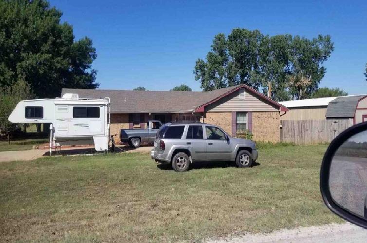 1103 N Latimer Rd Marlow, OK 73055
