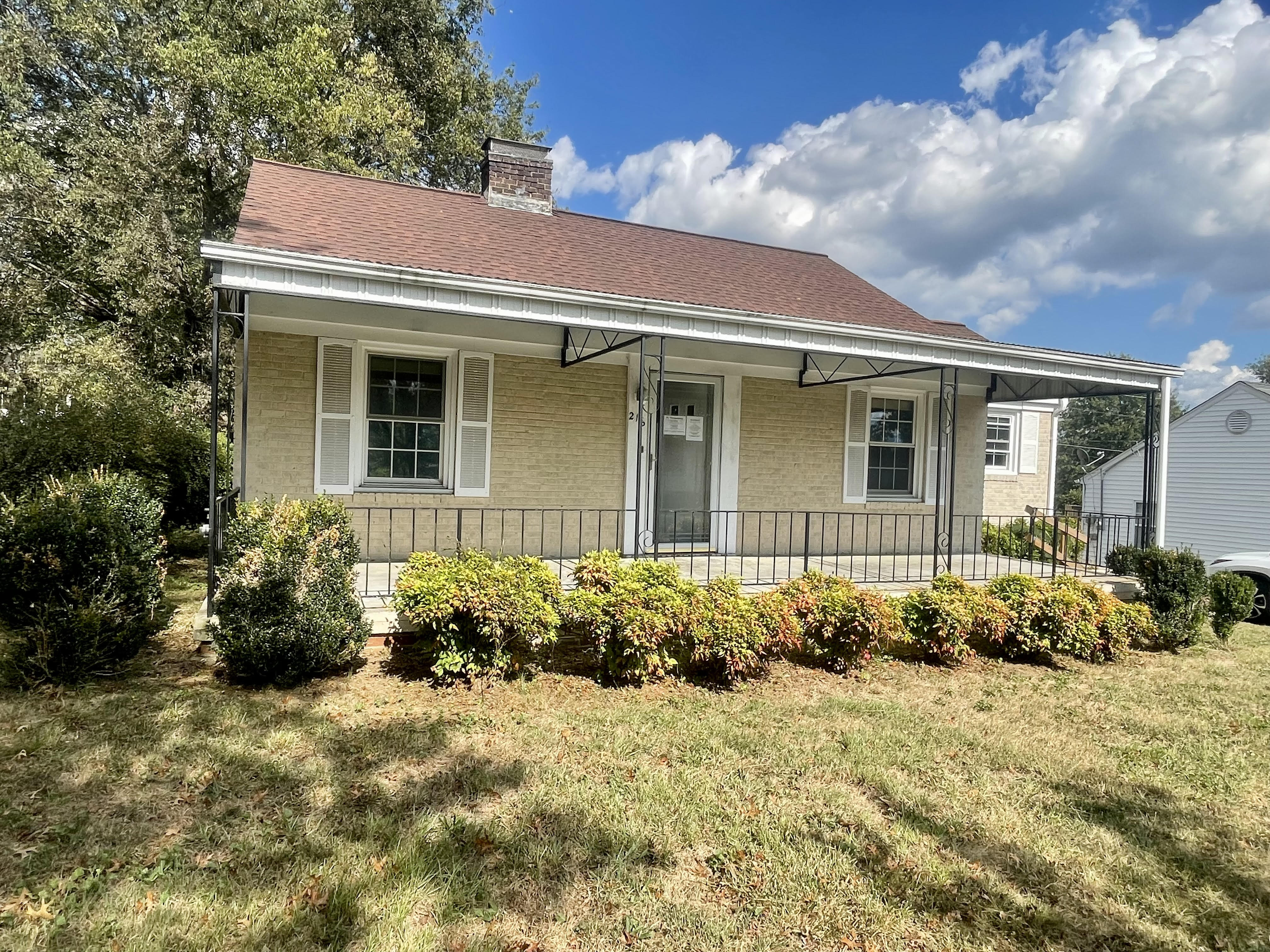 216 Juniper Ave Alcoa, TN 37701