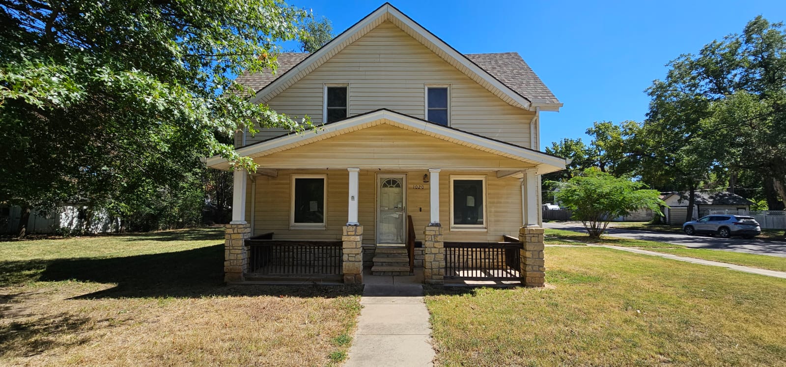 1020 Mansfield St Winfield, KS 67156