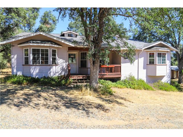 39009 Road 425b Oakhurst, CA 93644