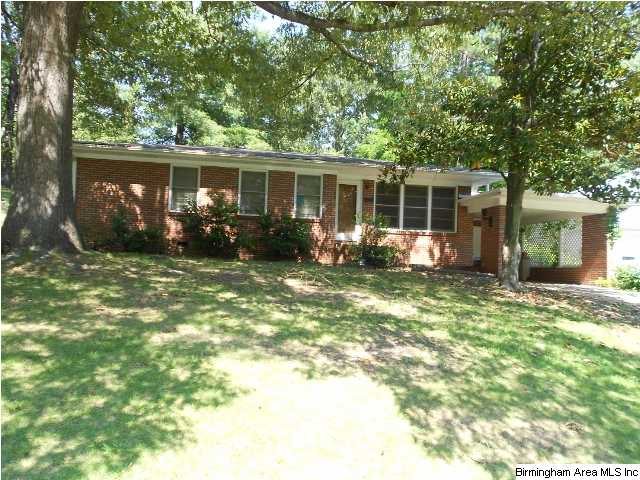 917 Glen Oaks Circle Fairfield, AL 35064