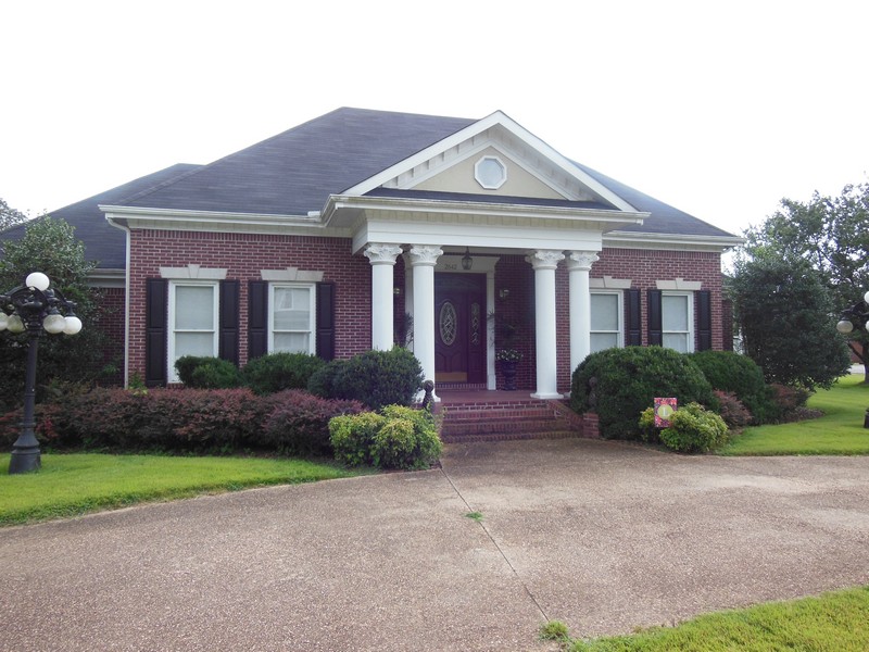 2642 Jefferson Street Courtland, AL 35618