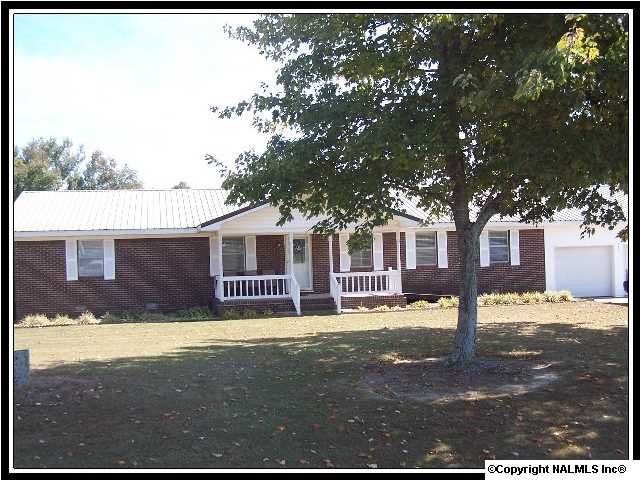 260 PINE STREET Geraldine, AL 35974