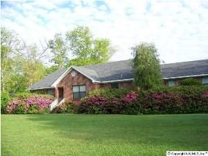 140 2ND AVENUE Rainsville, AL 35986