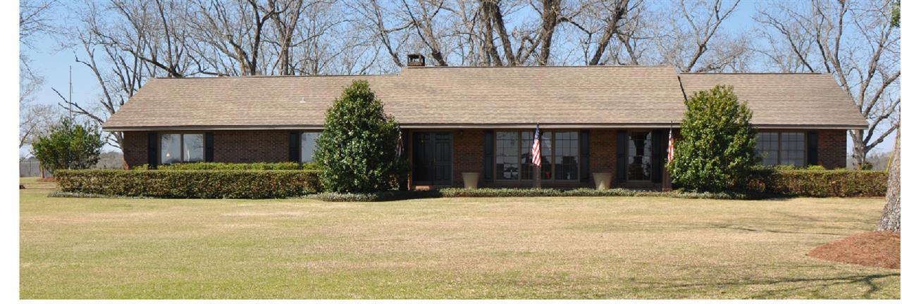 2211 HUNDLEY ROAD Slocomb, AL 36375