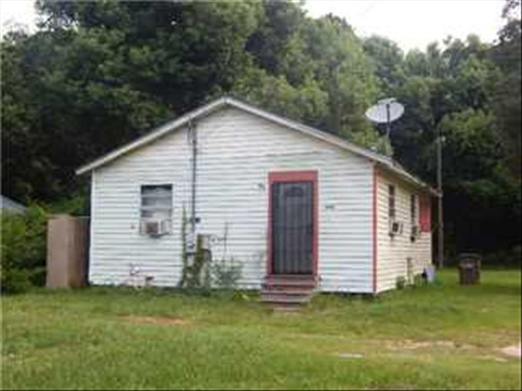 2910 2950 Pages Ln Mobile, AL 36607