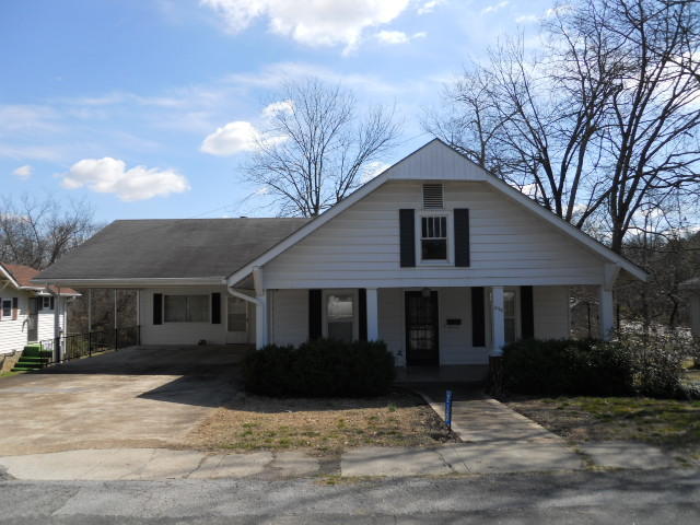 230 E Charles St Batesville, AR 72501