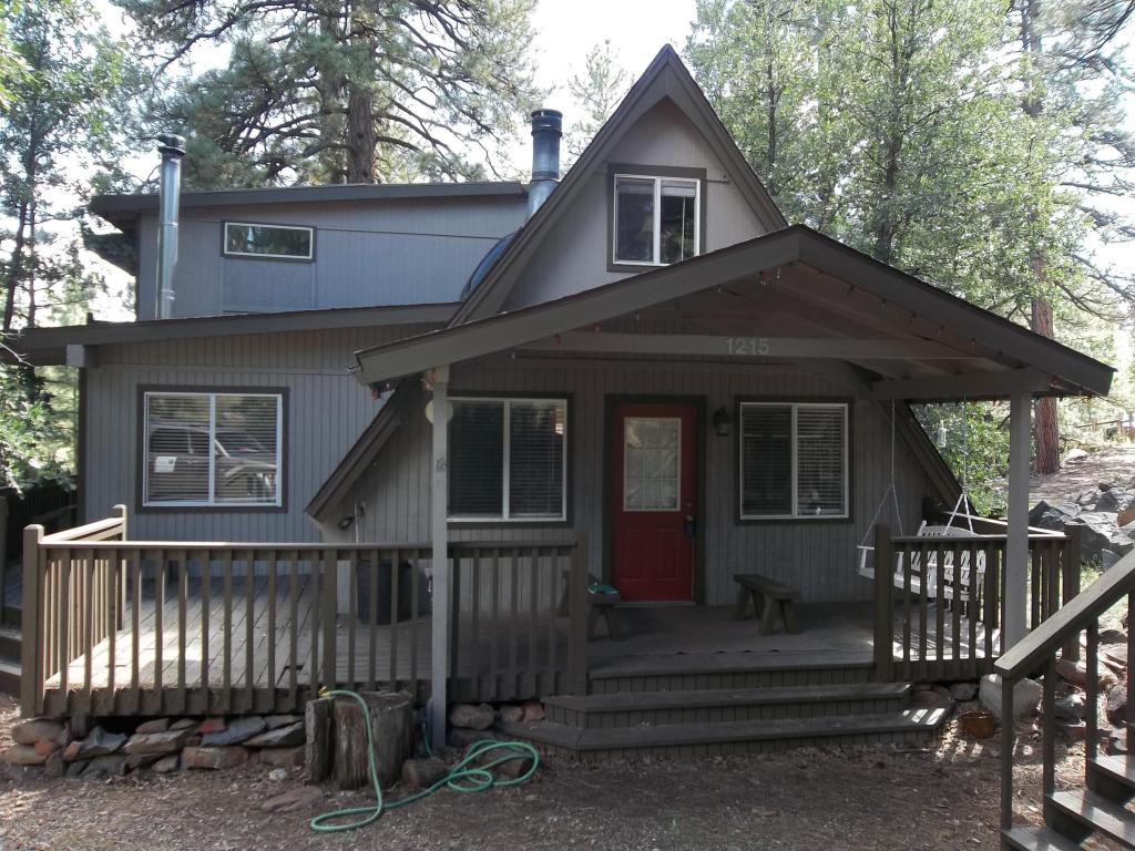 1215 E Cougar Street Munds Park, AZ 86017
