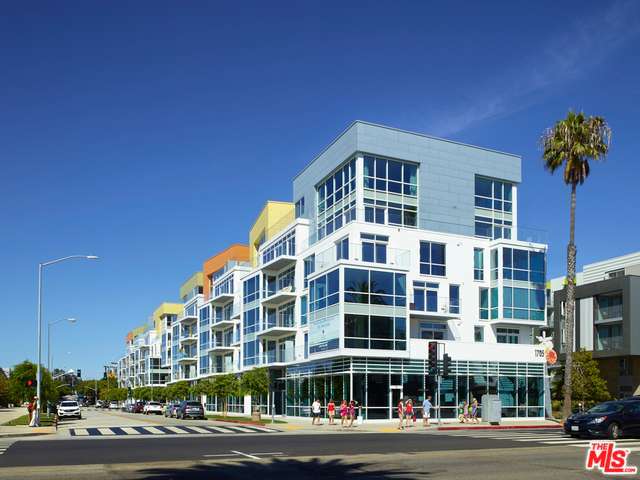 1705 Ocean Ave #102 Santa Monica, CA 90401